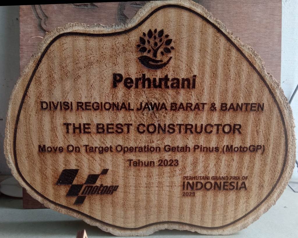 Jasa grafir kayu - laser grafir kayu jati