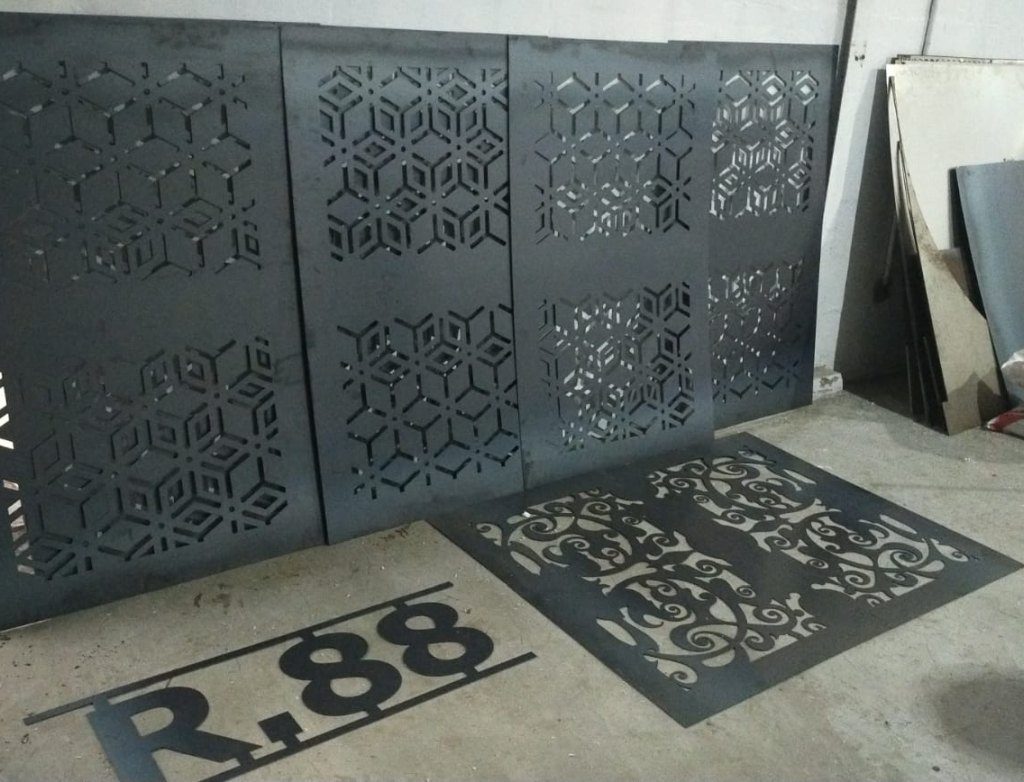Jasa laser cutting jakarta selatan media potong plat besi