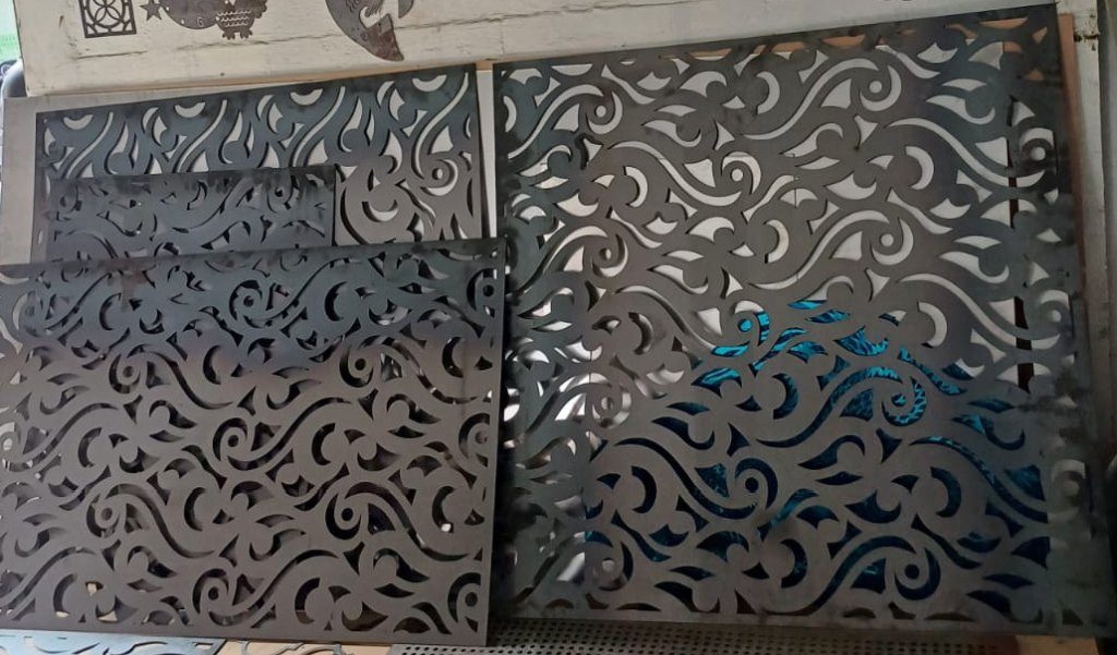 Jasa laser cutting tangerang media potong plat besi